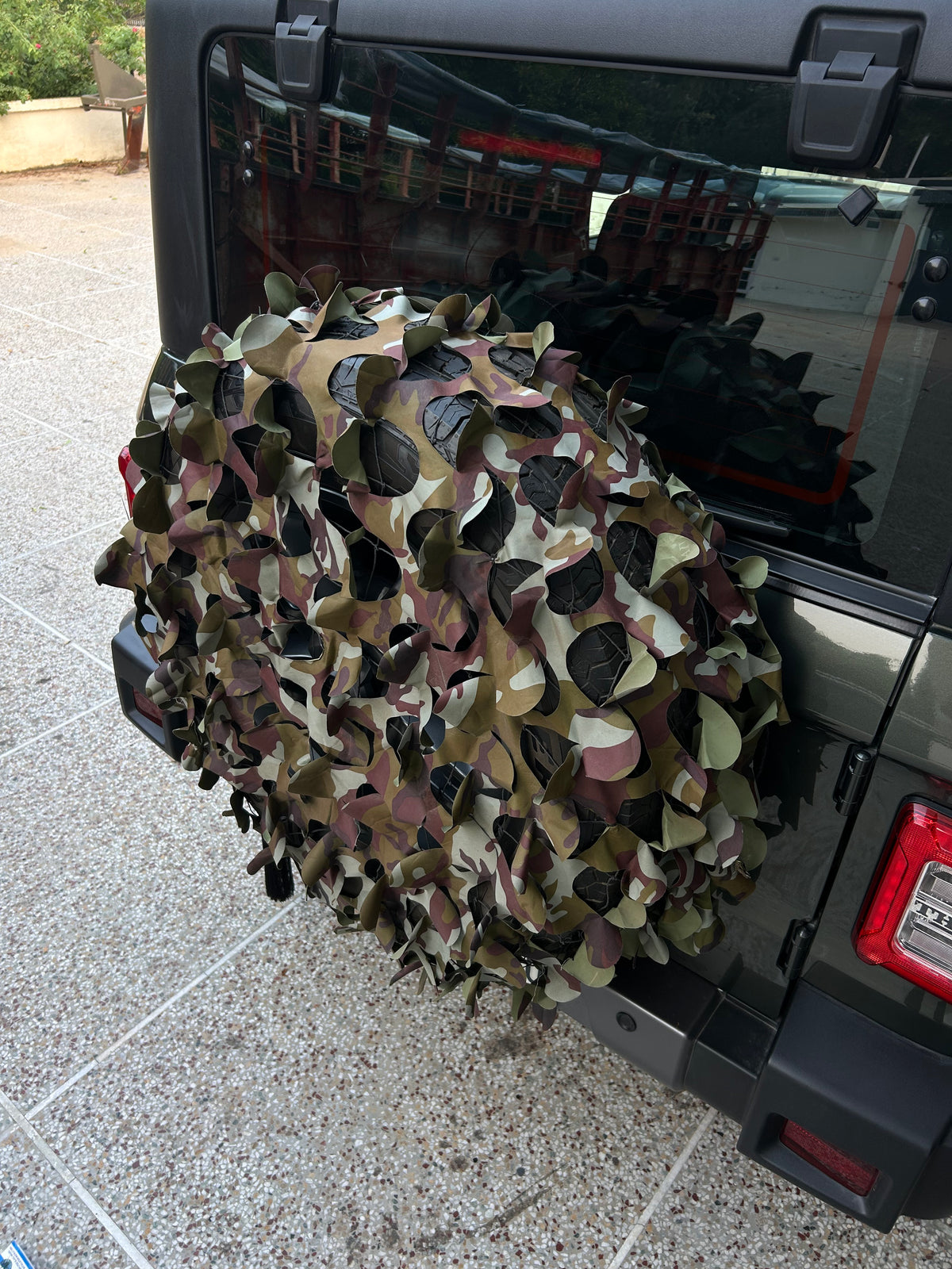 camouflage tyre cover ( green )